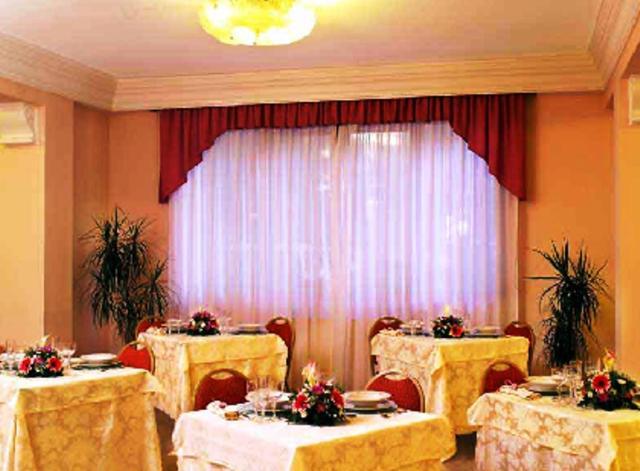 Hotel Universo Fiuggi Zewnętrze zdjęcie