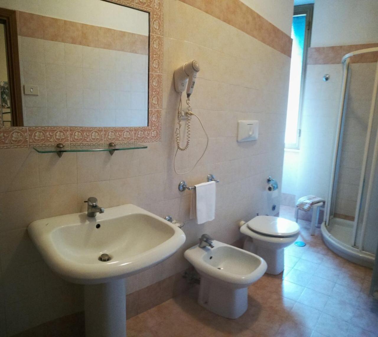 Hotel Universo Fiuggi Zewnętrze zdjęcie